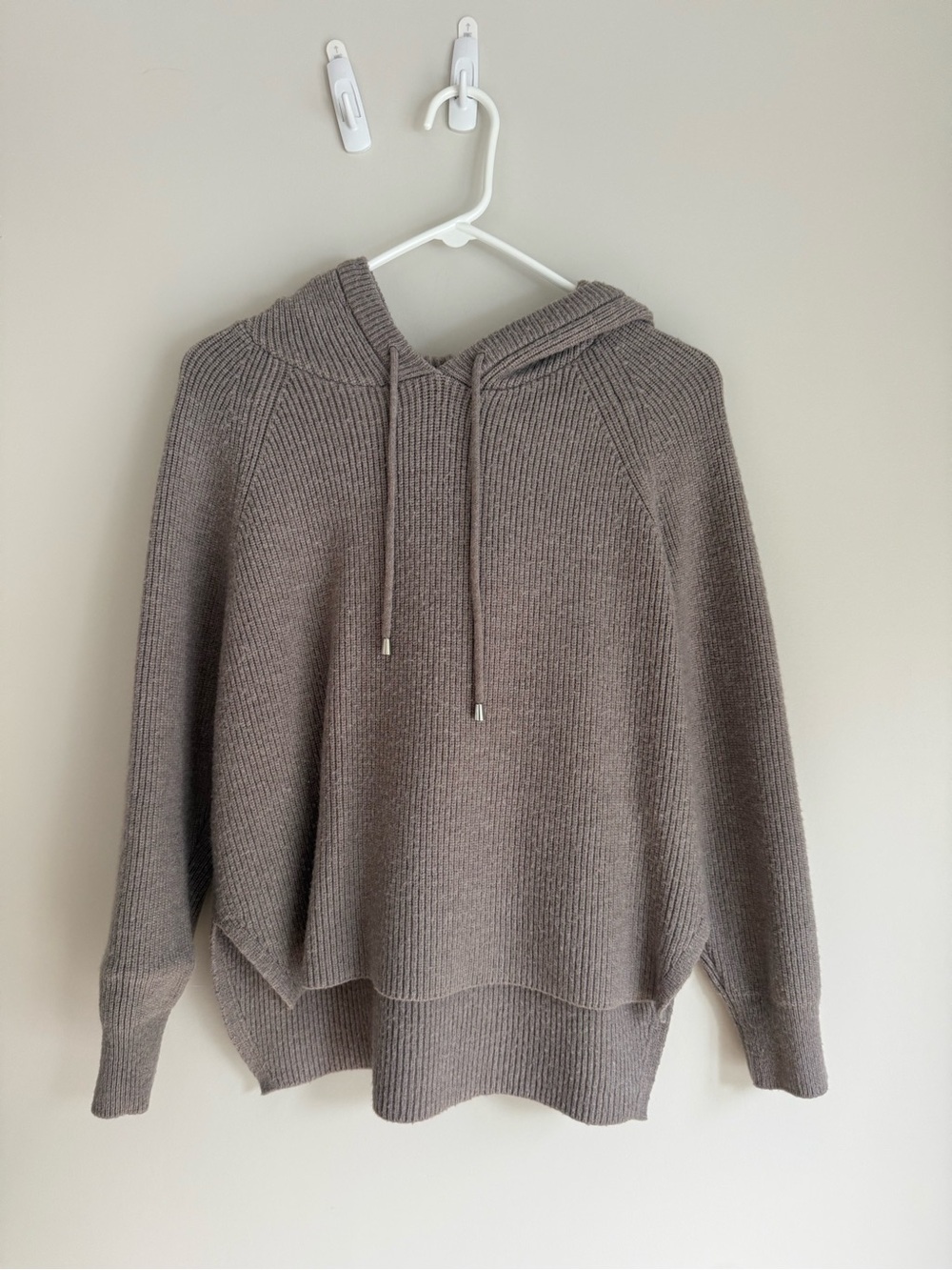 Cyrus Ribbed Hooded Sweater in Taupe